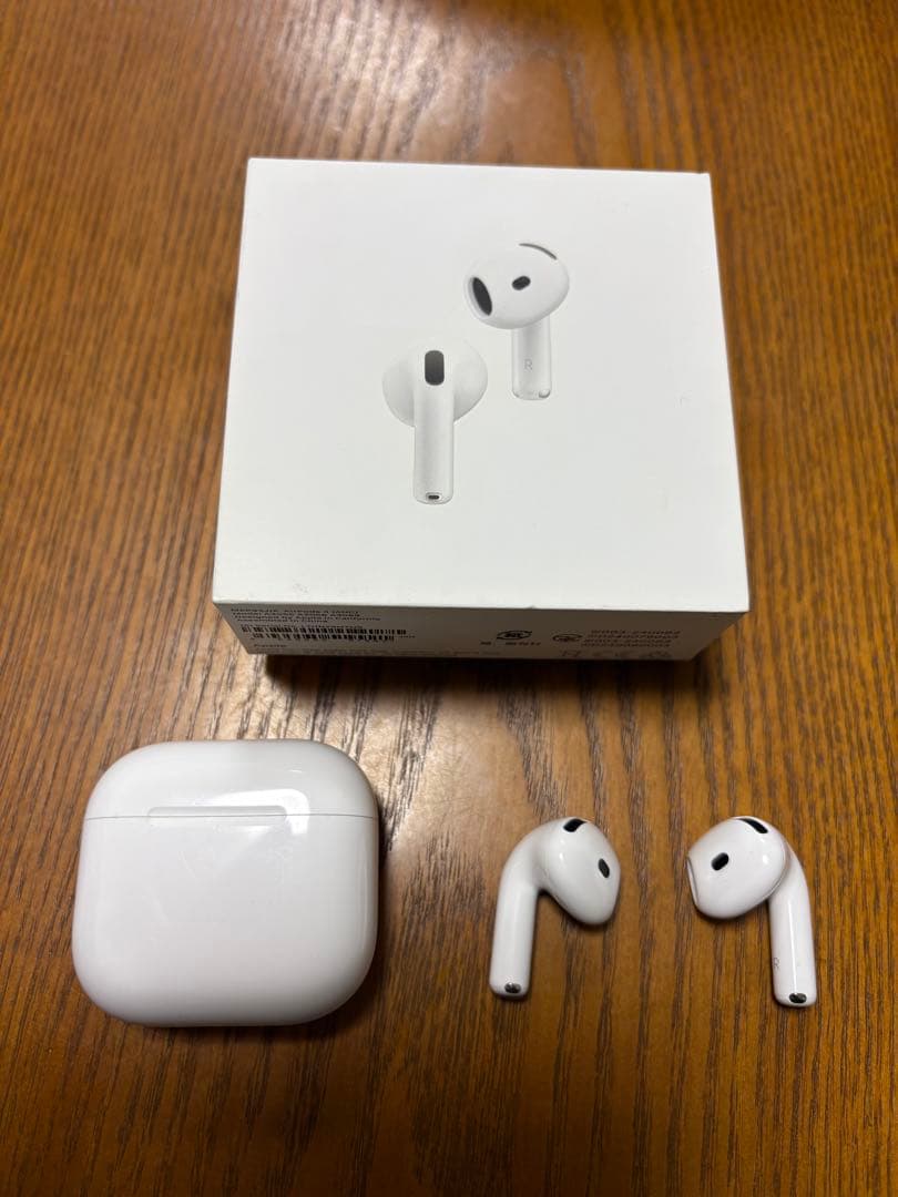 AirPods 4 アクティブノイズキャンセリング搭載　保証期間有り2026.7