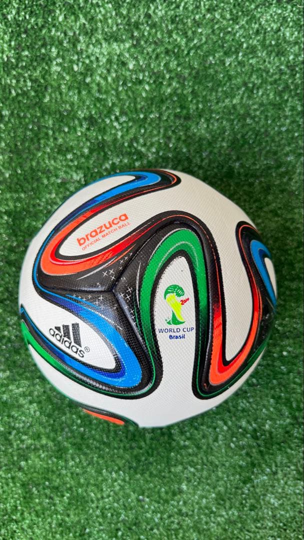 adidas Brazuca サッカーボール 2014