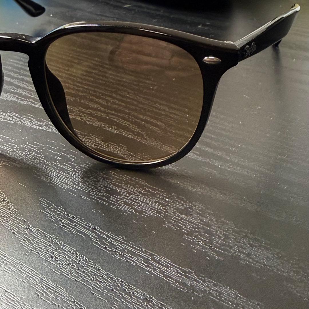 【セール中！！】Ray-Ban RB4259F 601/93 【53サイズ】