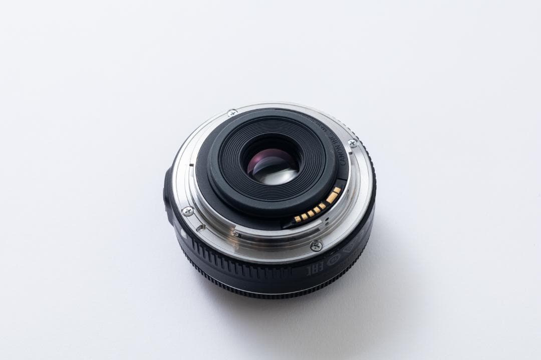 Canon カメラレンズ　EFS 24mm f/2.8 STM