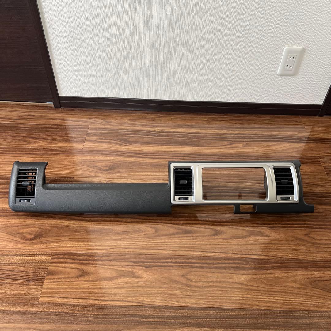 ハイエース8型アースカラーパッケージ　スーパーGLナロー純正インパネ　新車取外し