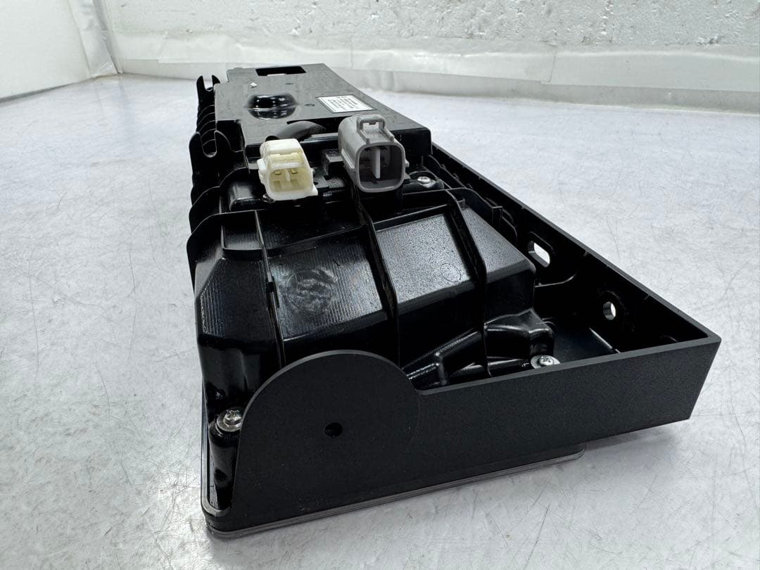 小糸 KOITO 3連 LED テールライト 大型 トラック オールLED右