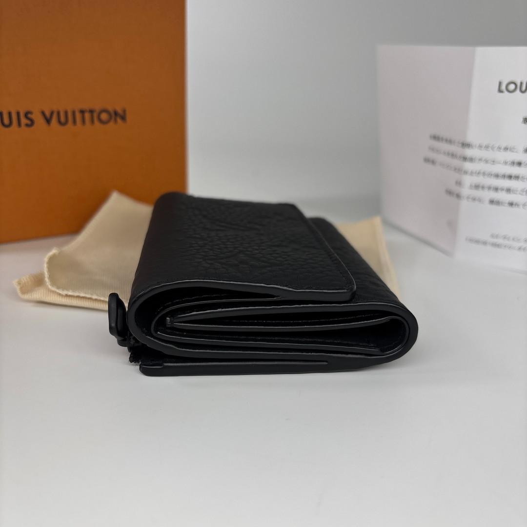 未使用 ルイヴィトン ポルトフォイユパイロット モノグラムトリヨン 三つ折り財布