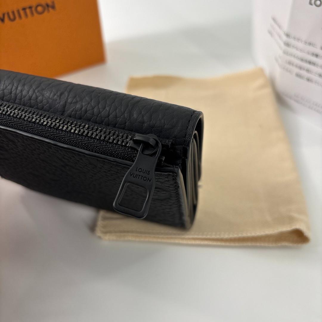 未使用 ルイヴィトン ポルトフォイユパイロット モノグラムトリヨン 三つ折り財布