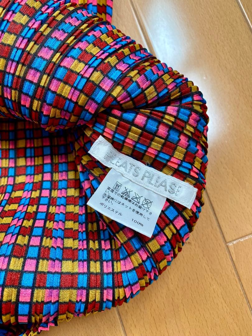 PLEATS PLEASE アームウォーマー付き