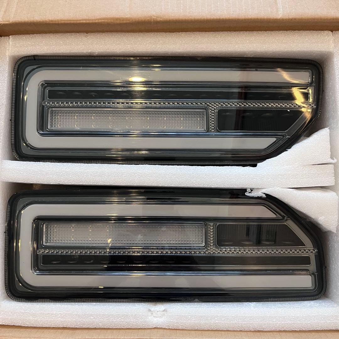 【動作品】スズキ ジムニー JB64/JB74 フルLEDカスタムテールランプ
