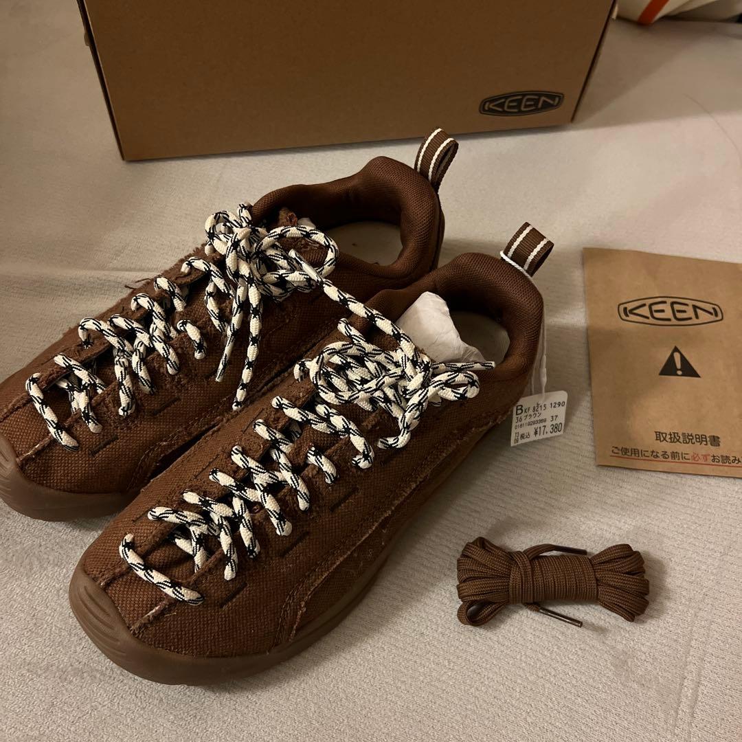KEEN JASPER SPLIT ブラウン スニーカー