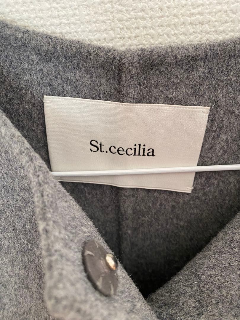 美品 st.cecilia girlishリバーウールフレアジレ　グレー