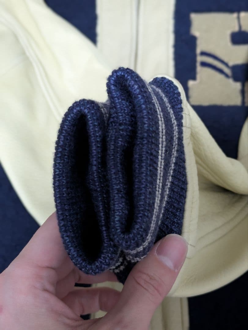 アイボリー・ネイビー スタジャン