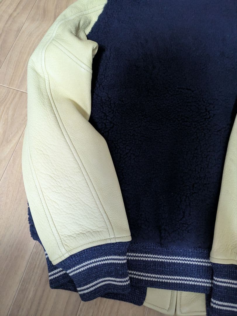 アイボリー・ネイビー スタジャン