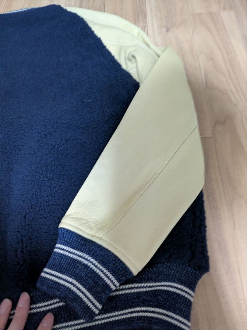 アイボリー・ネイビー スタジャン