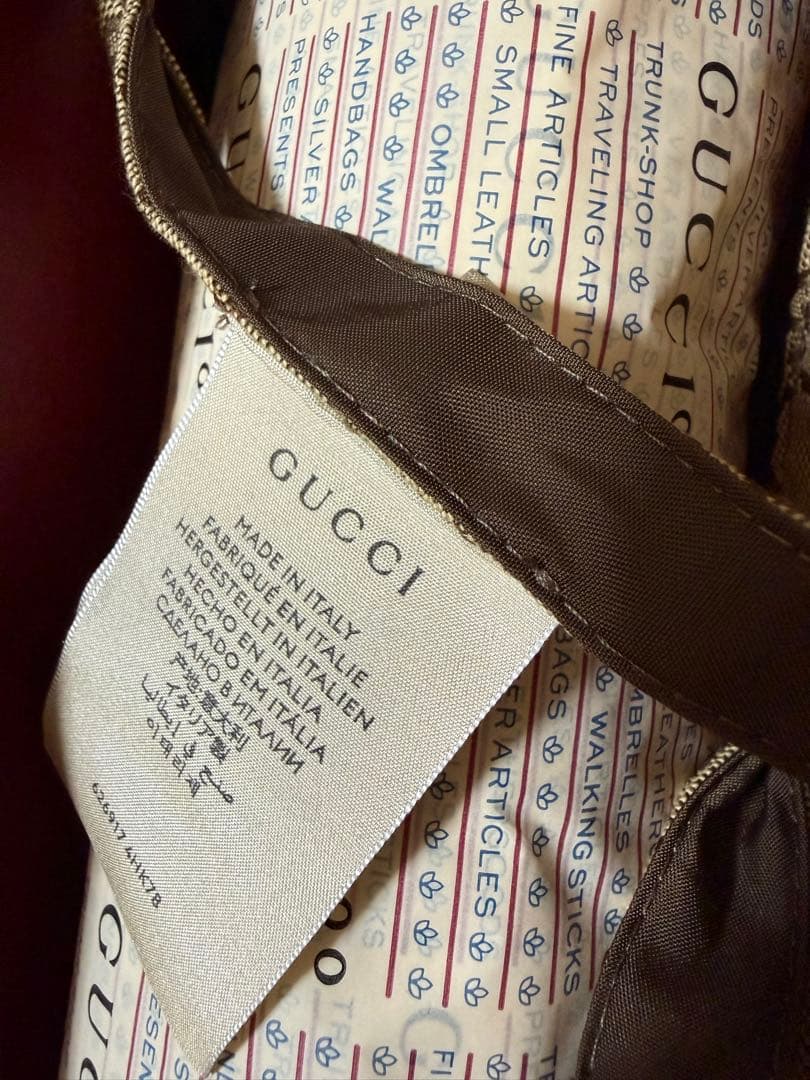 GUCCI リバーシブルバケットハット