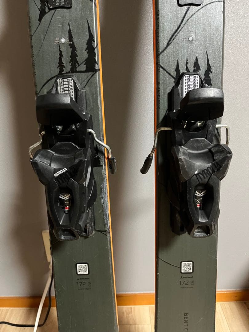 スキー板　ATOMIC BENT CHETLER 100