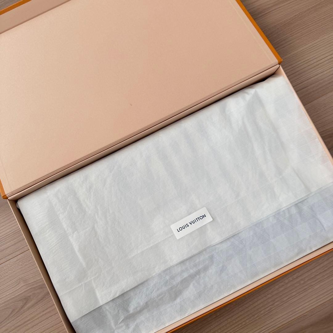 ルイヴィトンLOUIS VUITTON 非売品　膝掛け