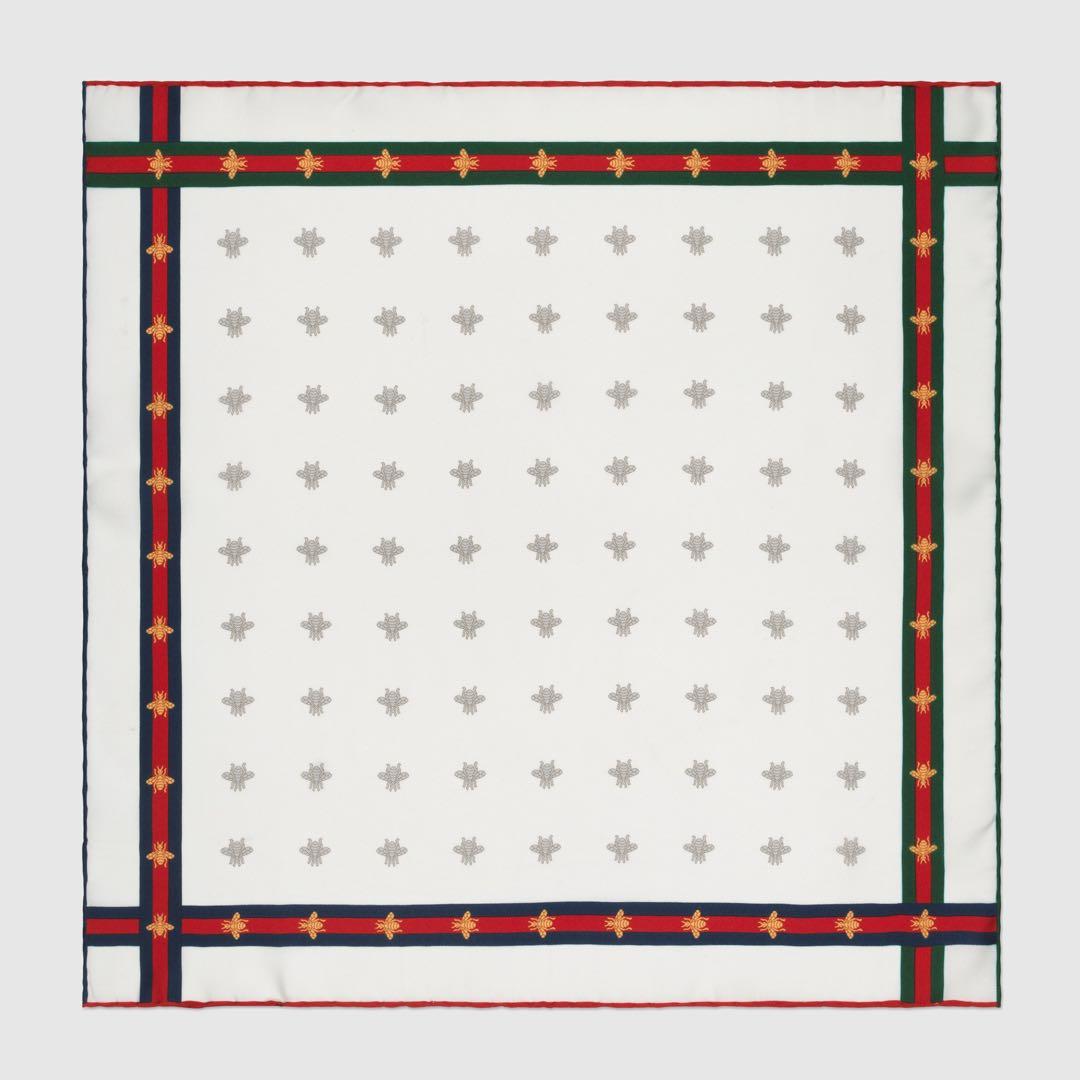 新品未使用　GUCCI シルク ポケットスクエア 蜂