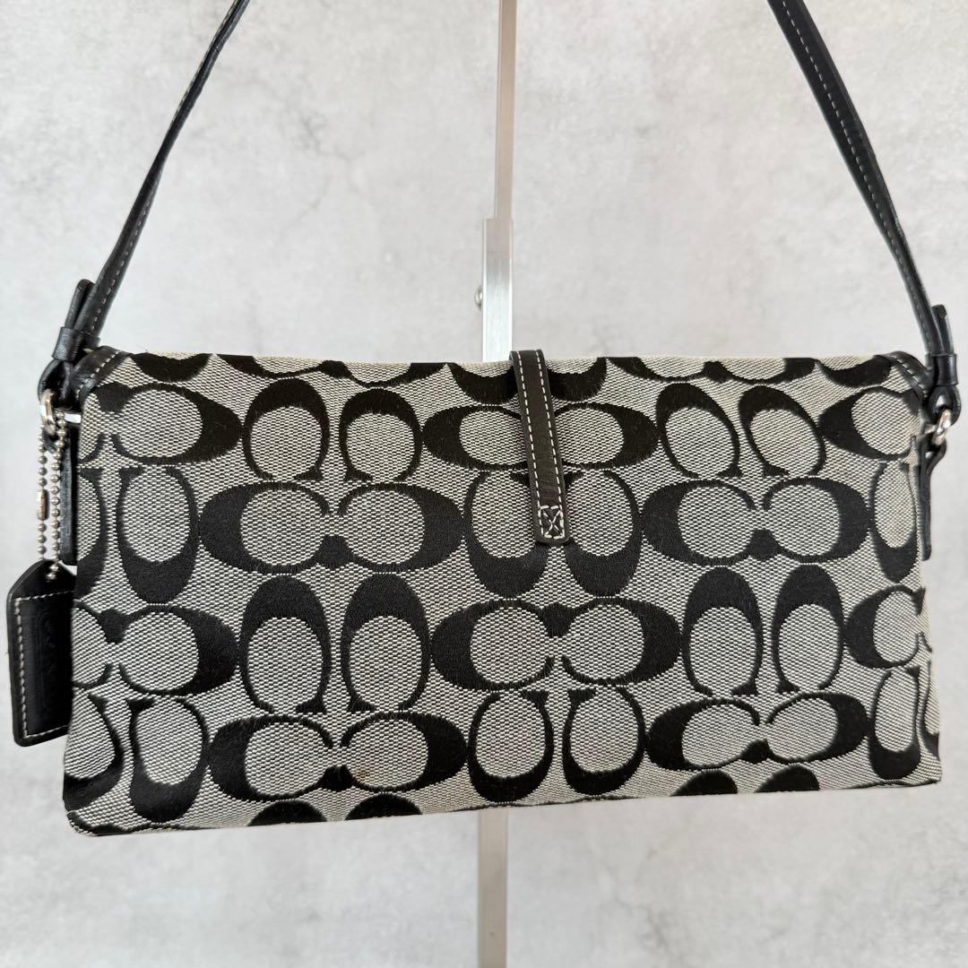 バッグ Coach Shoulder Bag