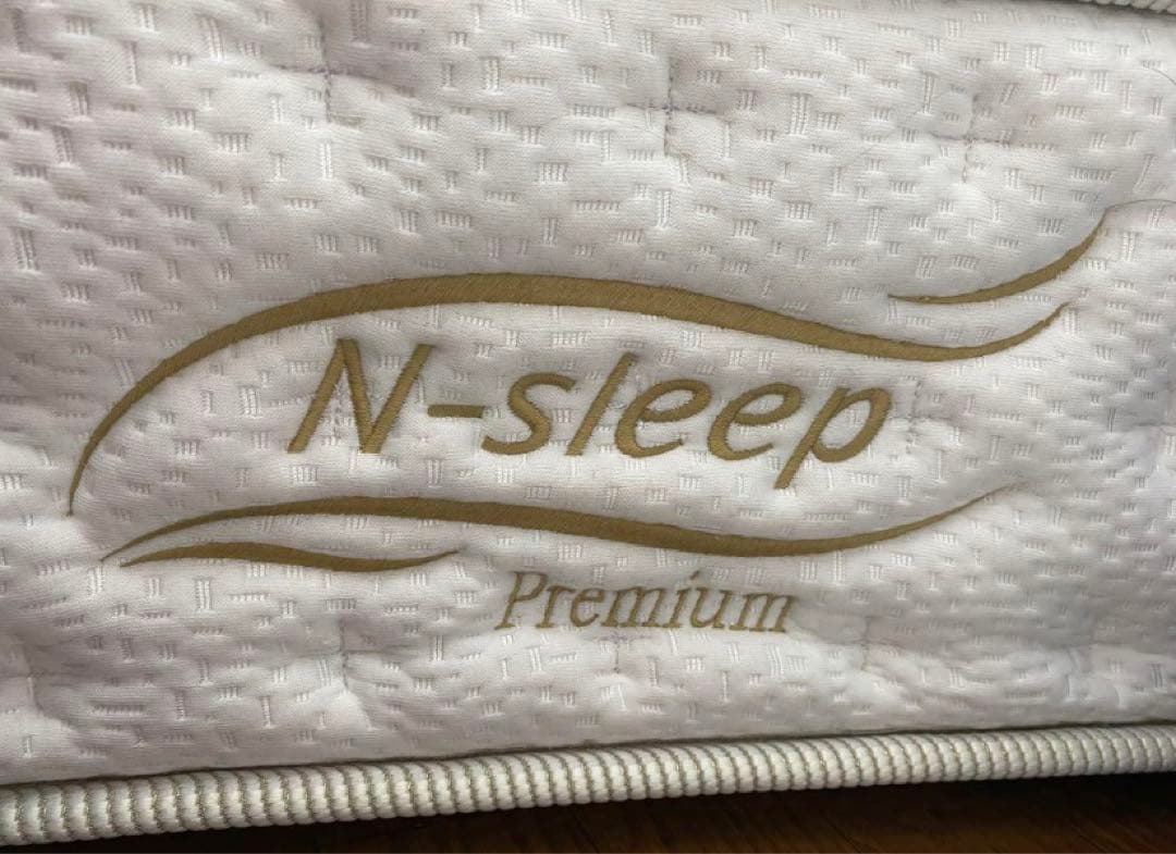 ニトリ　セミダブル　収納付きベッドフレーム