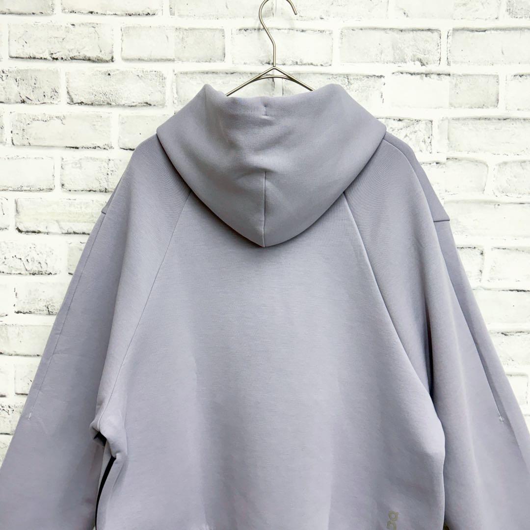 美品オン On Focus Tech Hoodie フォーカス　テックフーディー