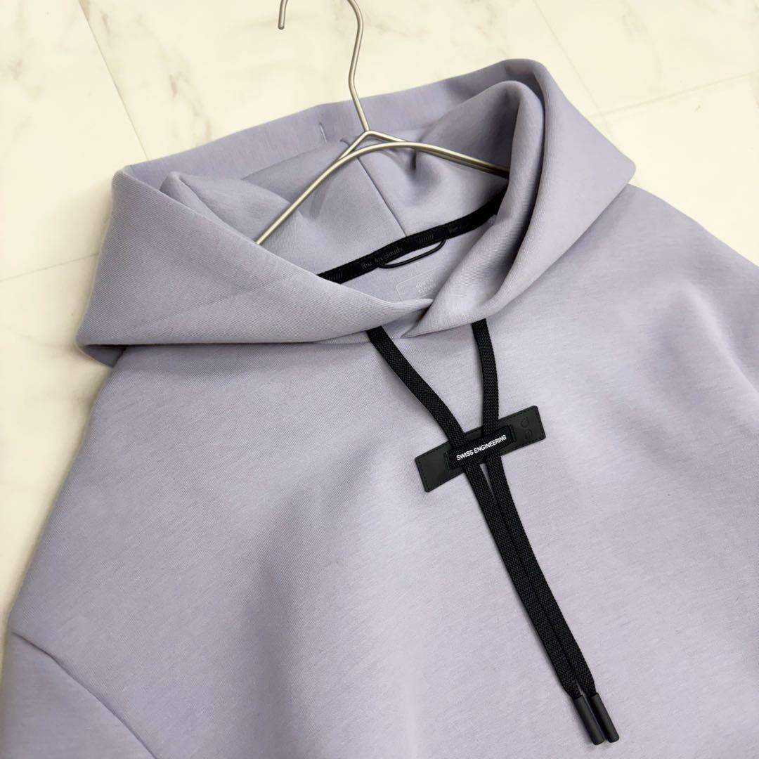 美品オン On Focus Tech Hoodie フォーカス　テックフーディー