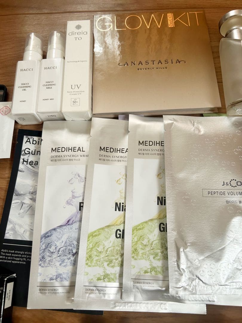 ☆コスメ まとめ売り☆デパコスリップ多め、クッションファンデ　希少限定品あり！