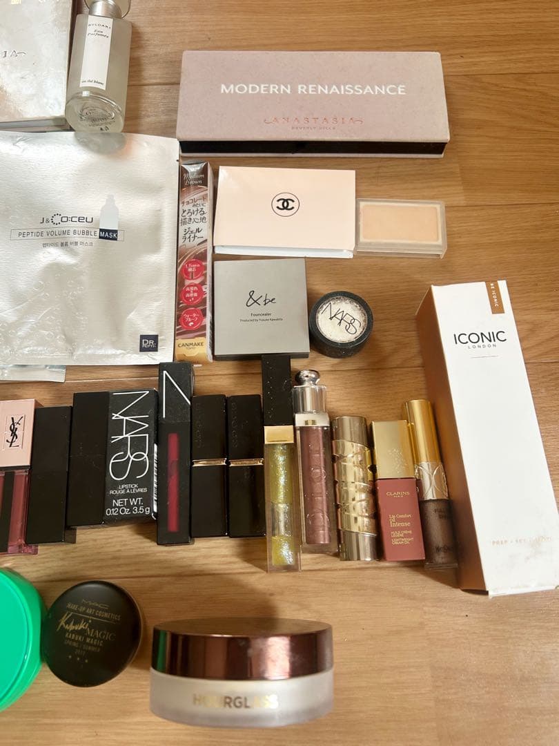 ☆コスメ まとめ売り☆デパコスリップ多め、クッションファンデ　希少限定品あり！