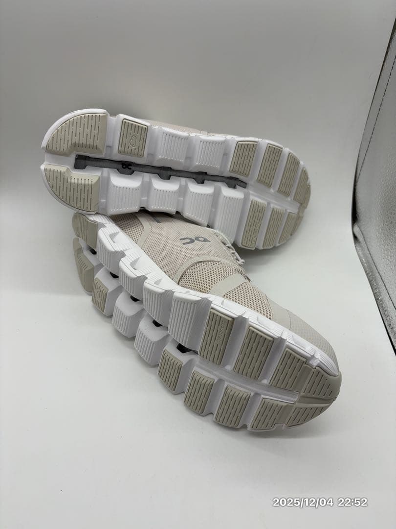 ON Cloud5 ランニングシューズ パール/ホワイト レディース 25cm