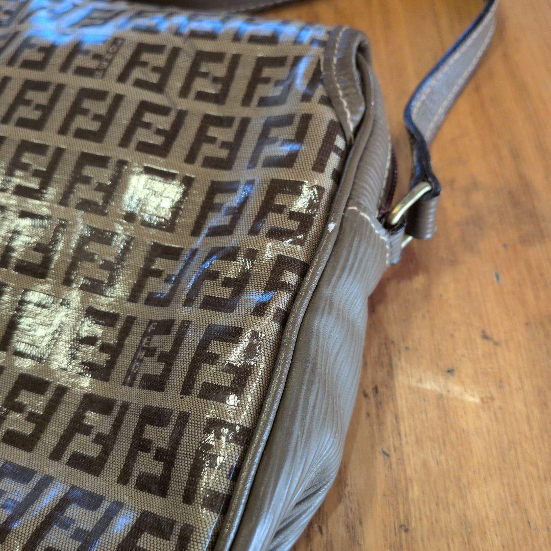 フェンディFENDI ショルダーバッグ ズッカ柄 エナメル