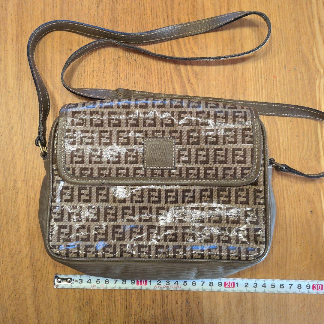 フェンディFENDI ショルダーバッグ ズッカ柄 エナメル