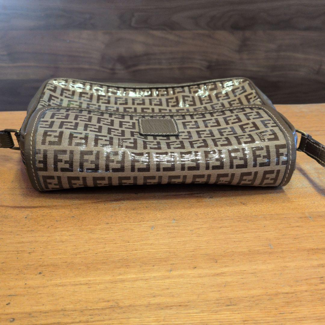 フェンディFENDI ショルダーバッグ ズッカ柄 エナメル