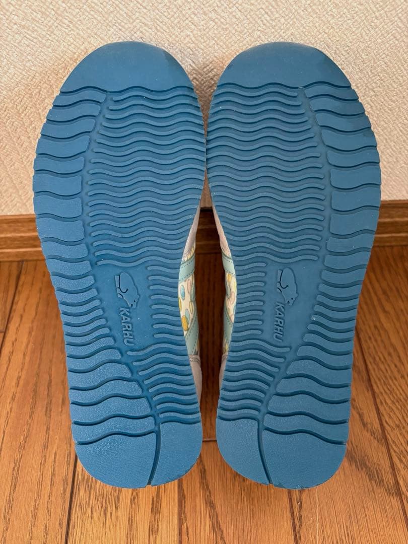 【新品未使用】 ミナペルホネン× カルフ　スニーカー