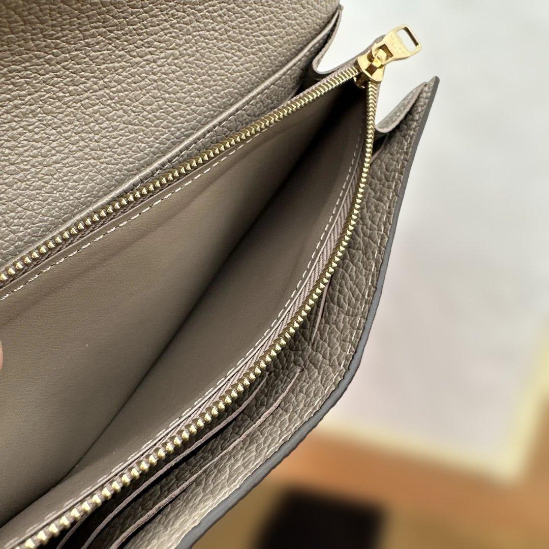 【取引中】ルイ・ヴィトン　長財布　モノグラムアンプラント　ポルトフォイユ・サラ