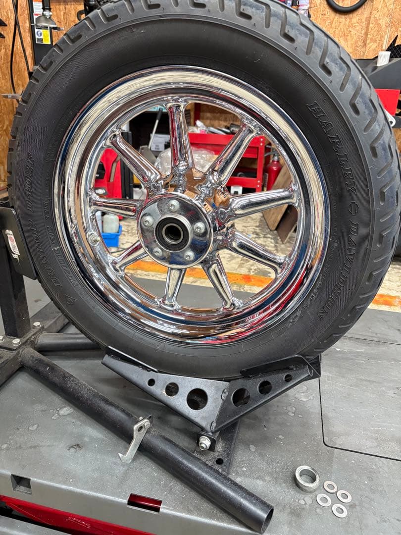 ハーレー・ダビッドソン用クロームホイール前