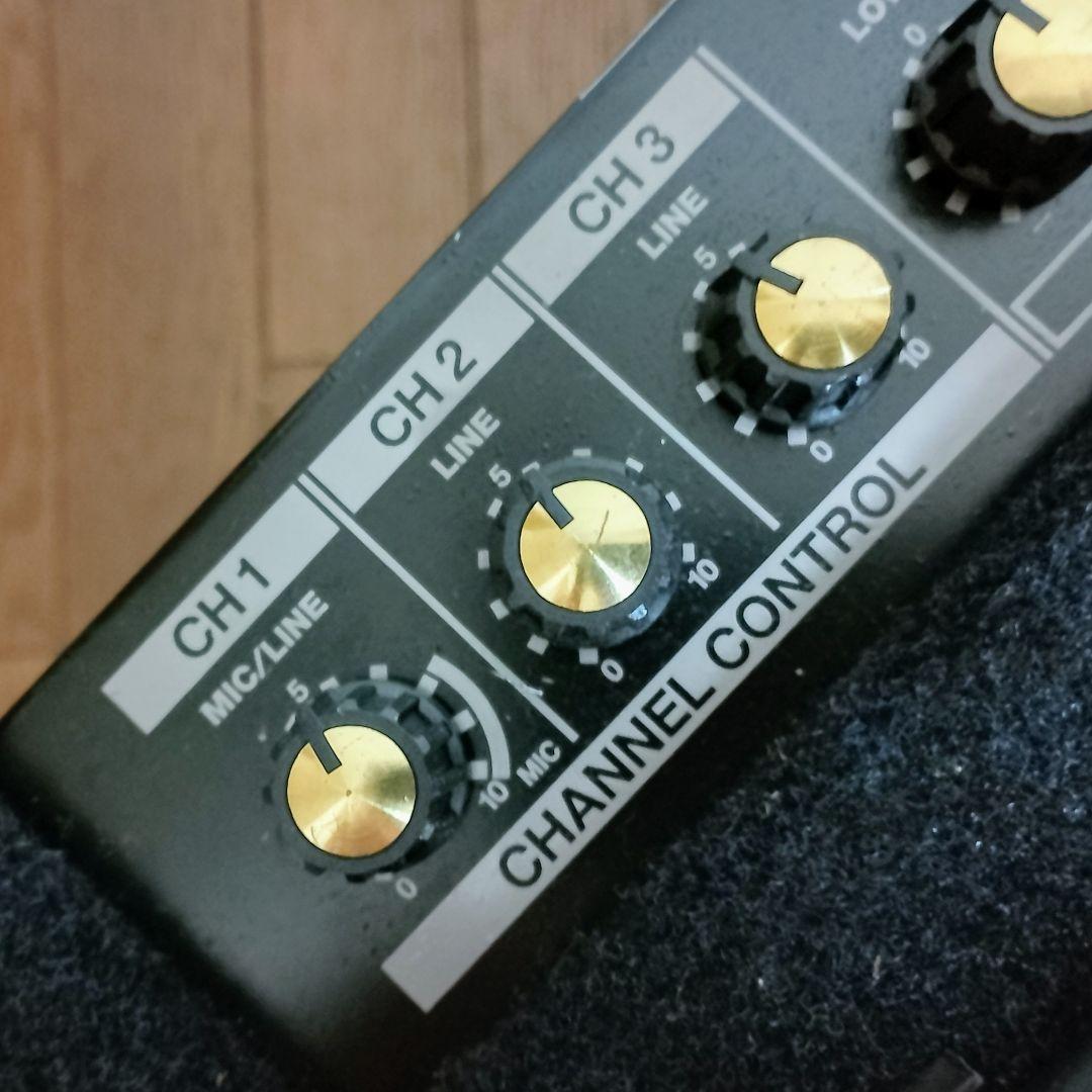 Roland　KC-60　3 Channel Mixing　キーボードアンプ