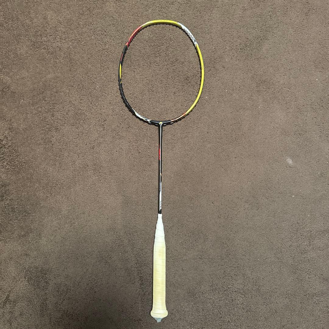 極美品YONEX VOLTRIC LD FORCE ボルトリック リンダンモデル