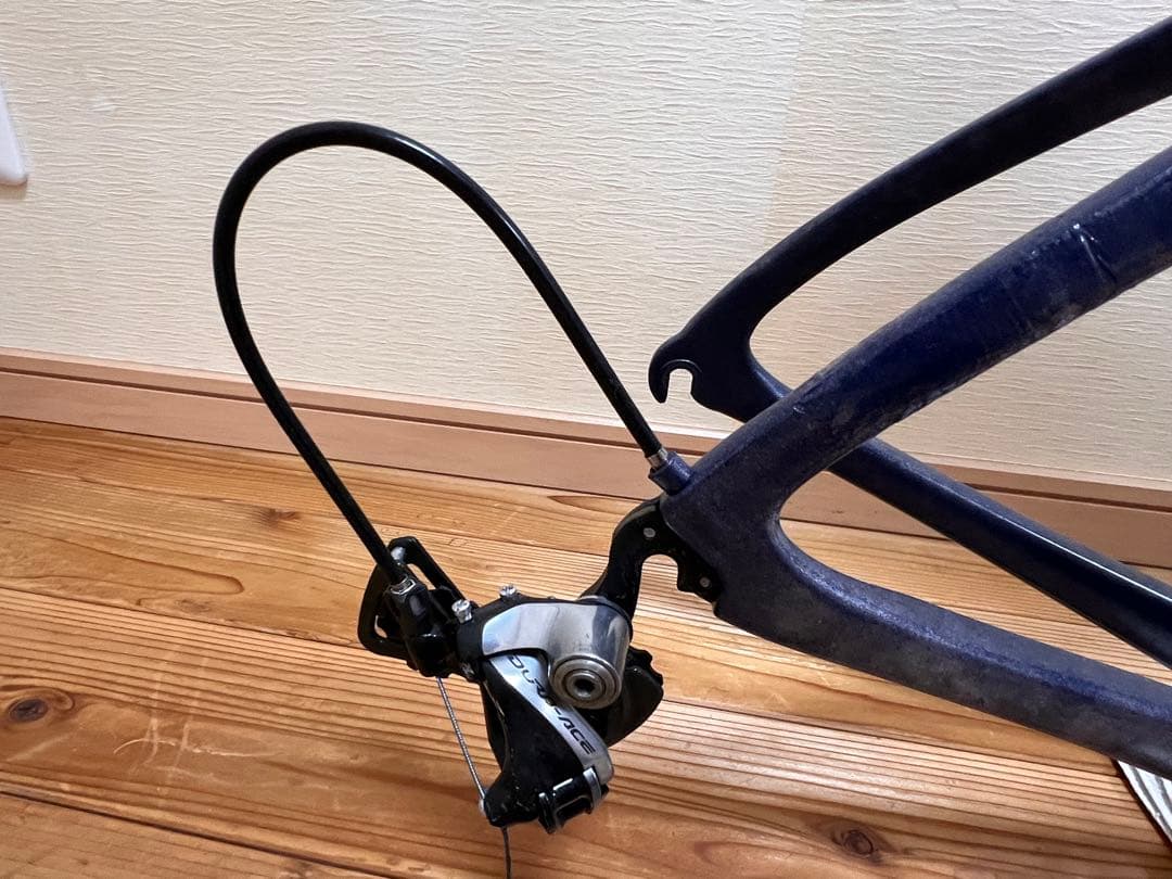 A*R様 ピナレロ ドグマ似 中華フレーム 補修済み お値下げ可能 コンポ抜き