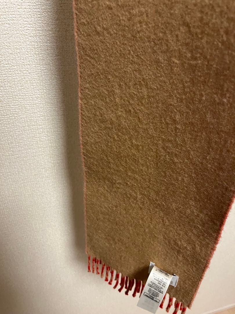 BURBERRY　バーバリー　マフラー　カシミア100％　未使用に近い