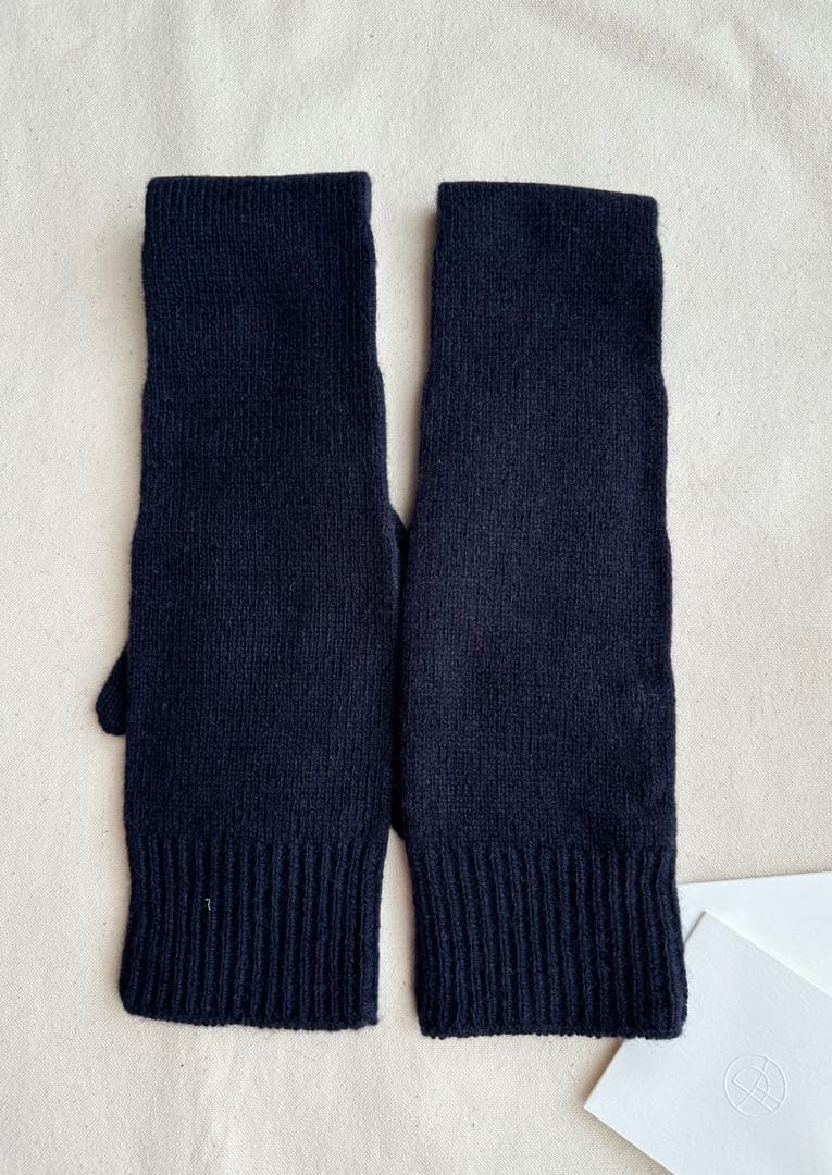 新品THE ROW ザロウDovera cashmere gloves 手袋 紺