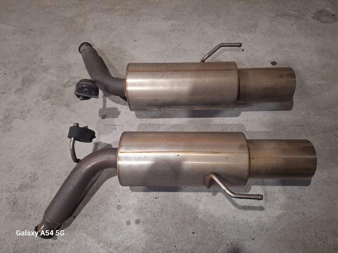 V36セダン用 RAIZER砲弾マフラー 値下げ1回目