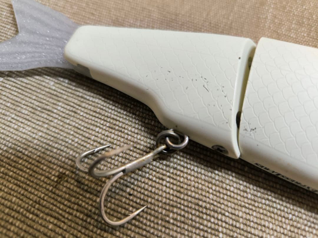 トリプルデラックスSWモデル（マットバニラ）中古美品