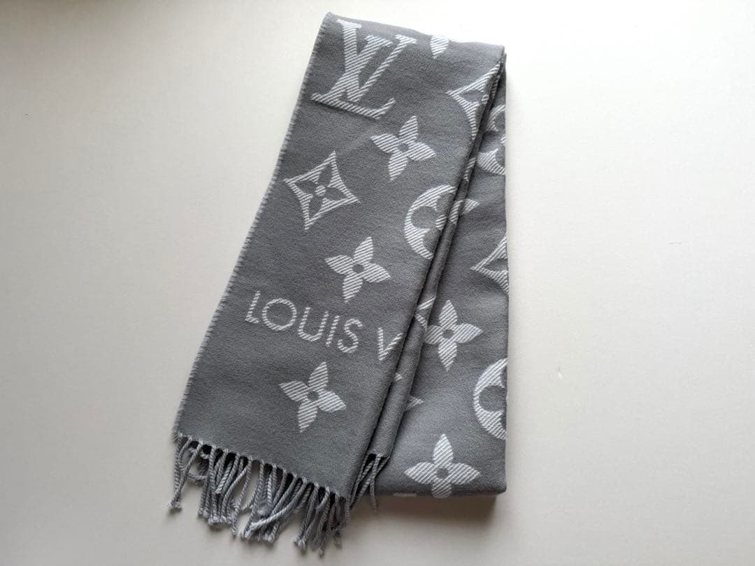 M77727 LOUIS VUITTON マフラー LV エセンシャル