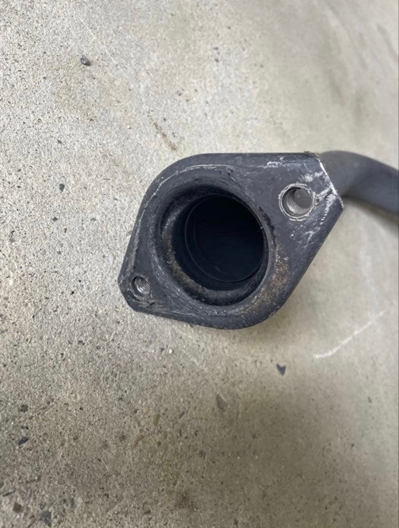 30プリウス　マフラー