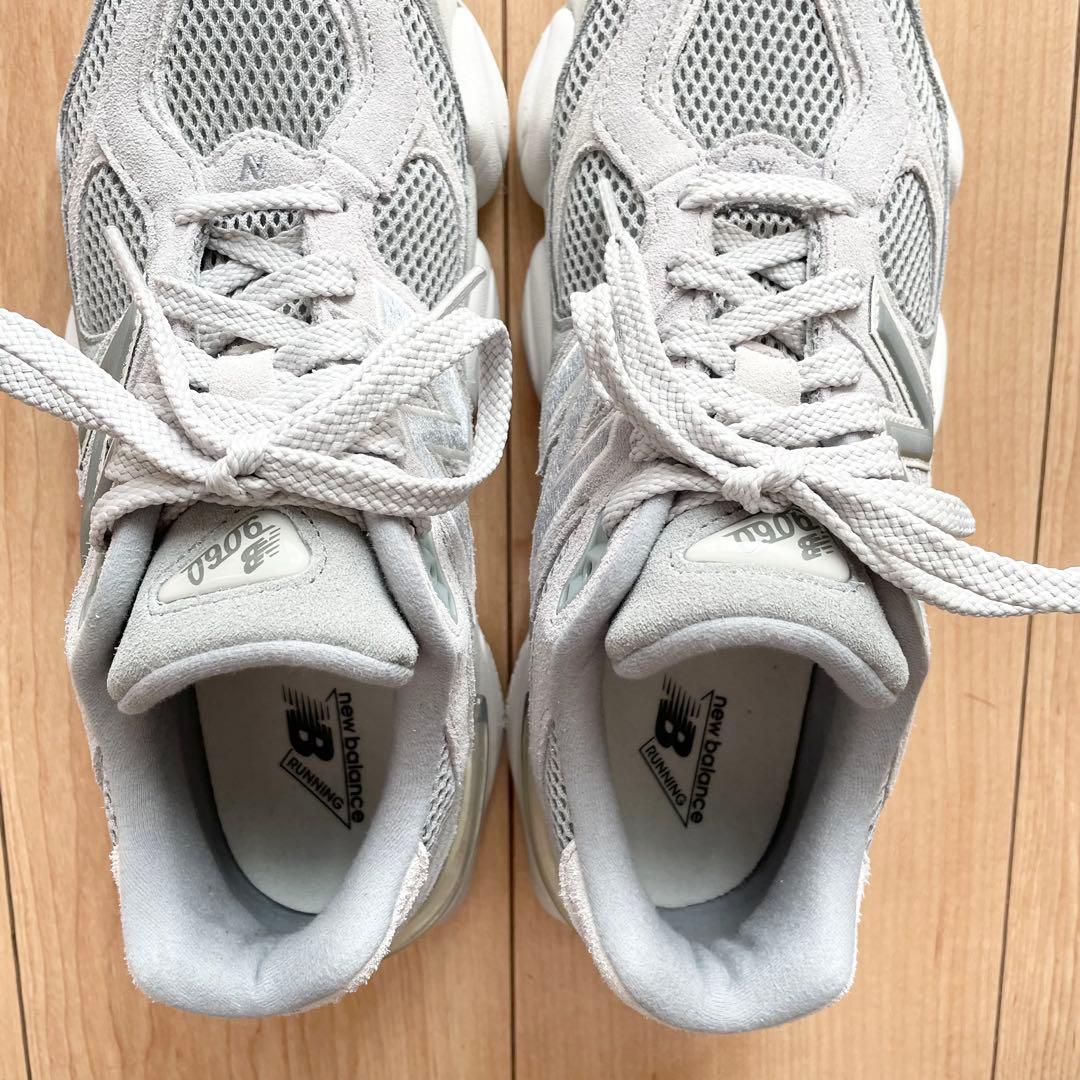 【美品】ニューバランス 9060 (U9060ERD) 24.5 グレー