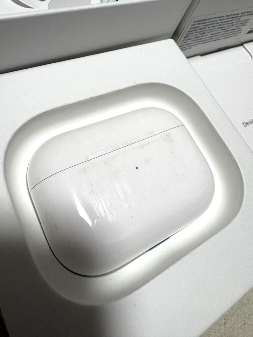 2021 AirPods pro 第1世代　Mag Safe 充電 対応