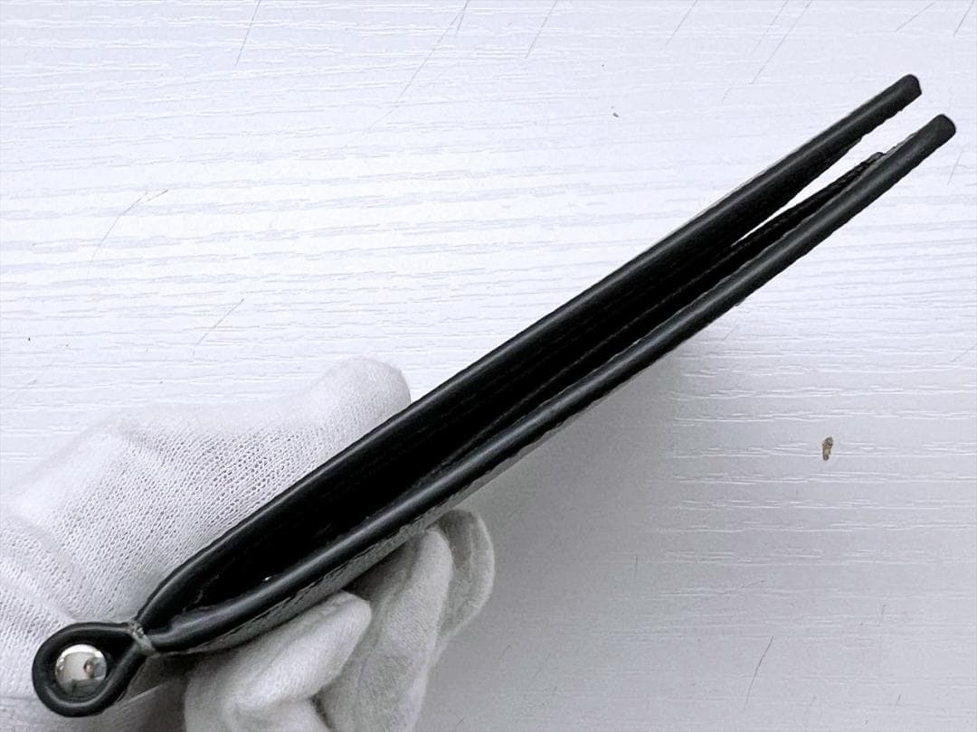 未使用保管　PRADA　プラダ　ロゴ　サフィアーノ　マネークリップ　2MN077