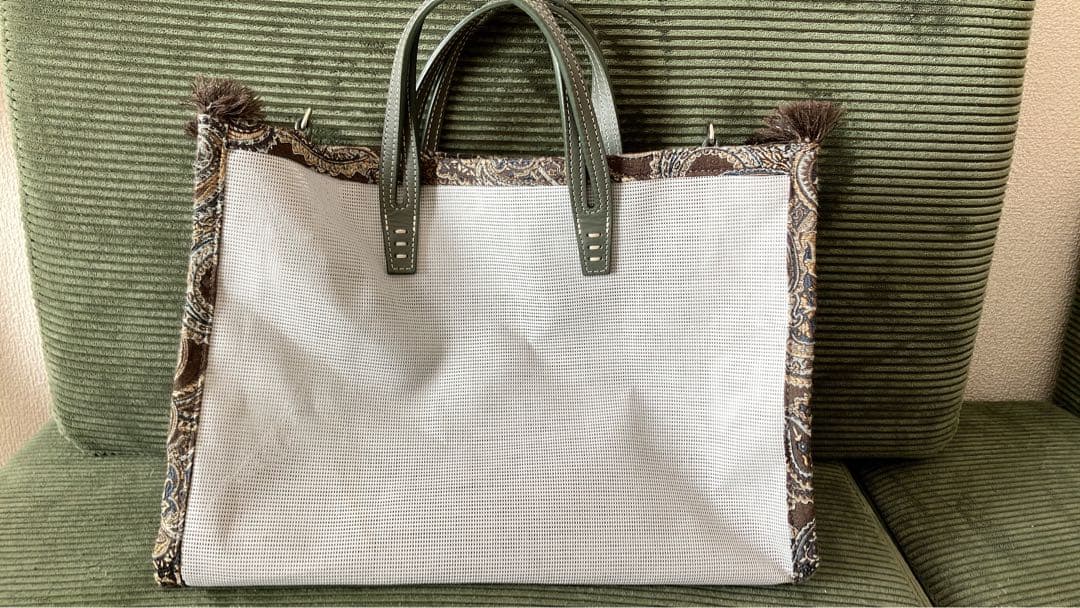 Ａ vacation Bread M（MESHシリーズ、PAISLEY）