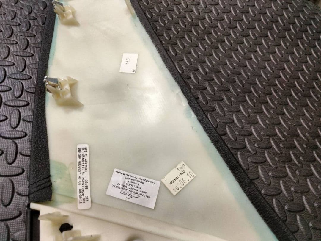 希少  e89 z4 インテリアパネル シルバー 35i 右ハンドル用