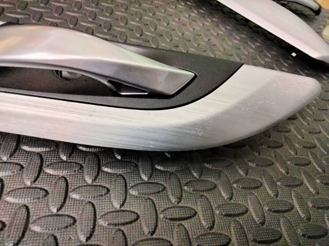 希少  e89 z4 インテリアパネル シルバー 35i 右ハンドル用