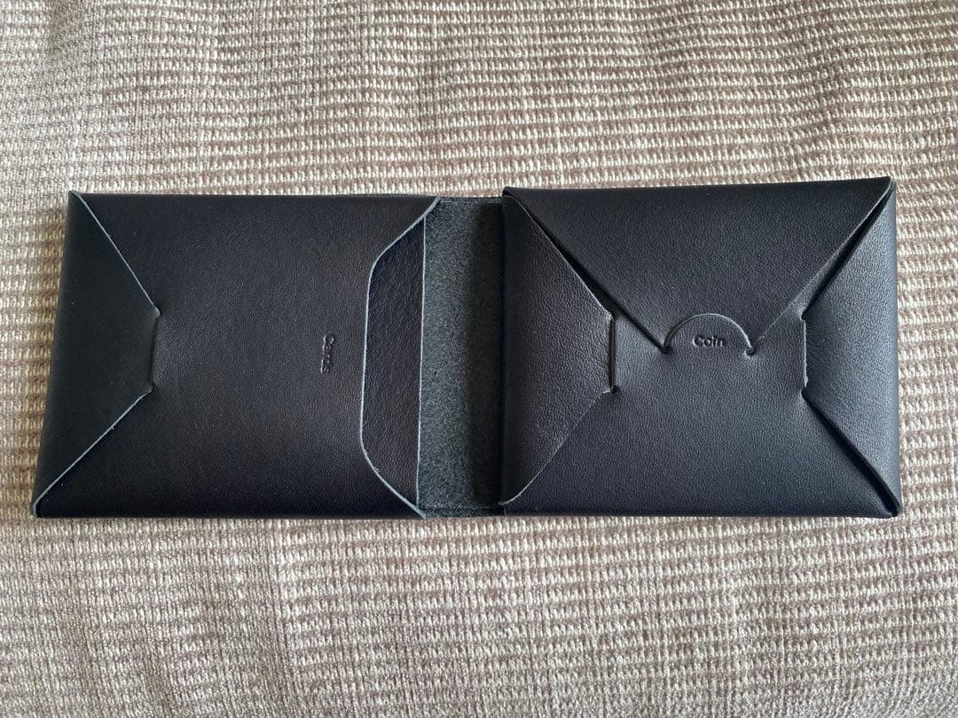 イロセ　 コンパクト財布 黒