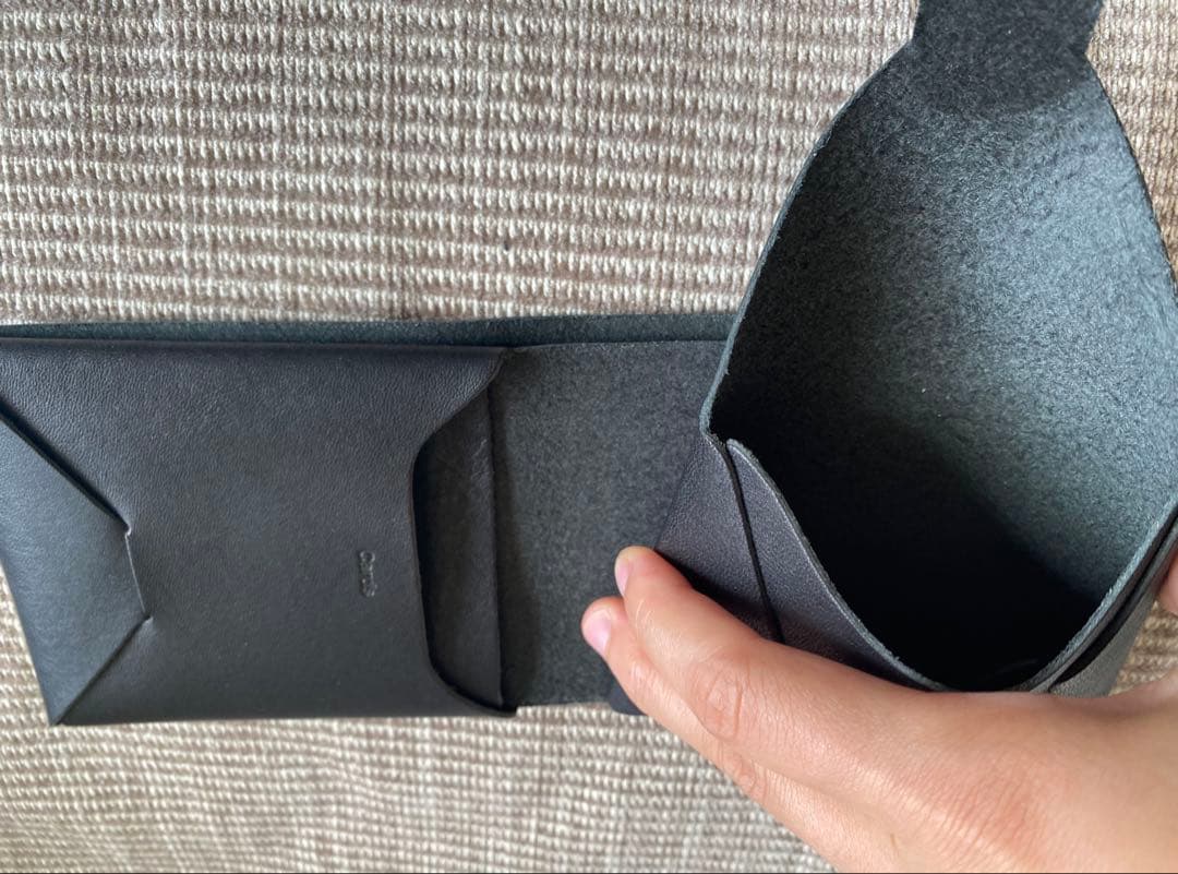 イロセ　 コンパクト財布 黒