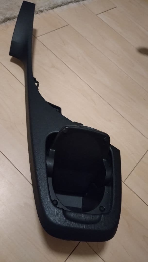 30プリウスエアコン口左右 センターパネル　グローブボックス　ブラック